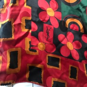 YSL VTG SCARF